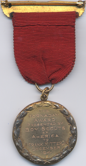 1941HornadayMedalBackside.jpg - 193942 Bytes